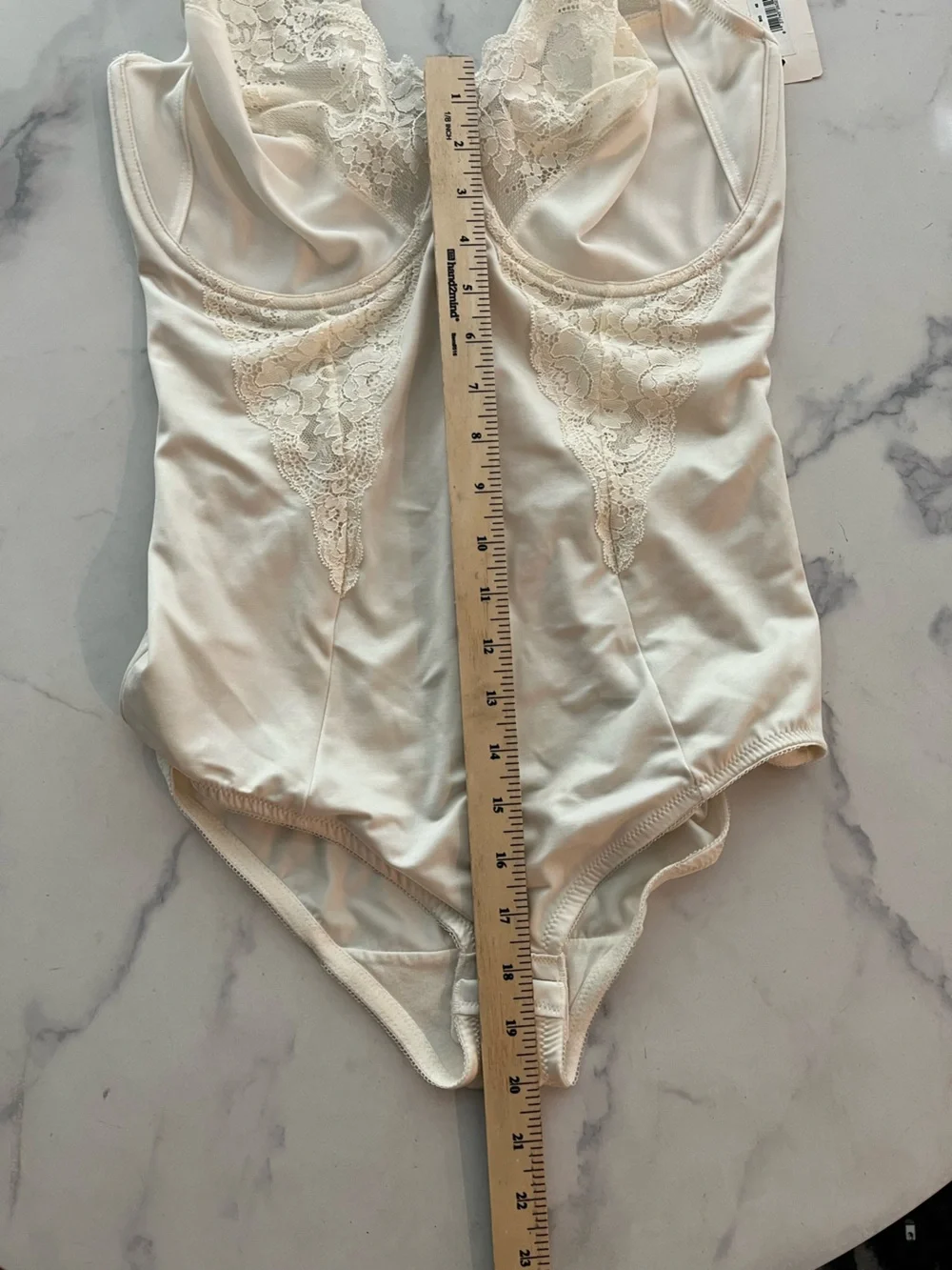 Maidenform Body Shaper Ivory Sculpting Built-In Bra Lace Shapewear Size 40DD NWT